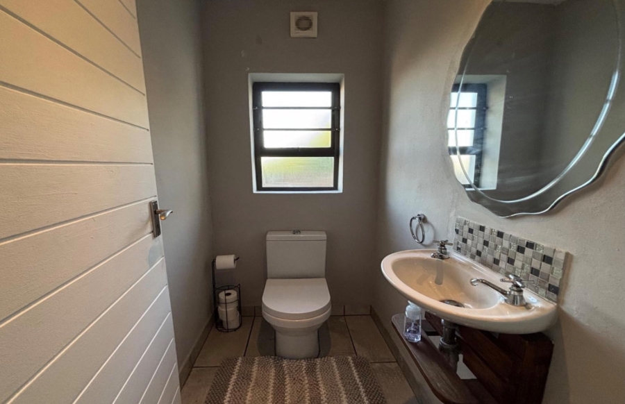 4 Bedroom Property for Sale in Humerail Eastern Cape